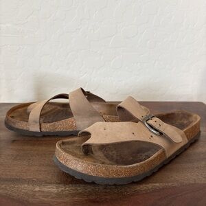 Biostep Womens Sz 6.5  Natural Tan Brown Leather Thong Flat Sandals